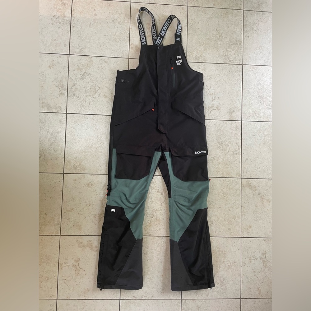 Montec men’s ski bibs.